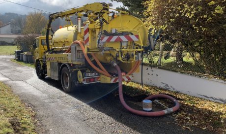 Hydrocurage, aiguillages de conduit PTT et nettoyage de chambre à Orcine 