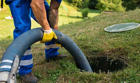 Entreprise d'assainissement pour la vidange d'une fosse septique à Clermont-Ferrand